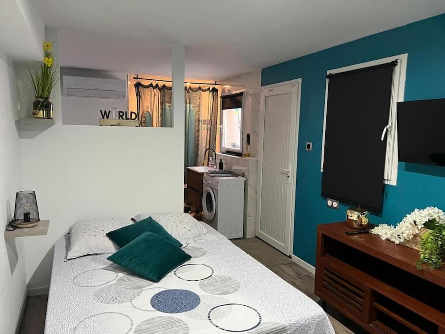 Superbe Studio Neuf Avec Piscine Apartment มงเตลิมาร์ ภายนอก รูปภาพ